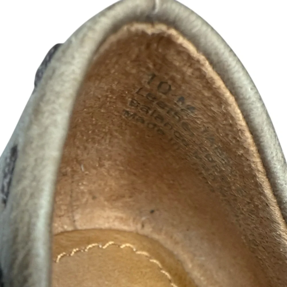NAYA Women Tabby Brown Leather Ruffle Ballet Flat Slip On  US 10